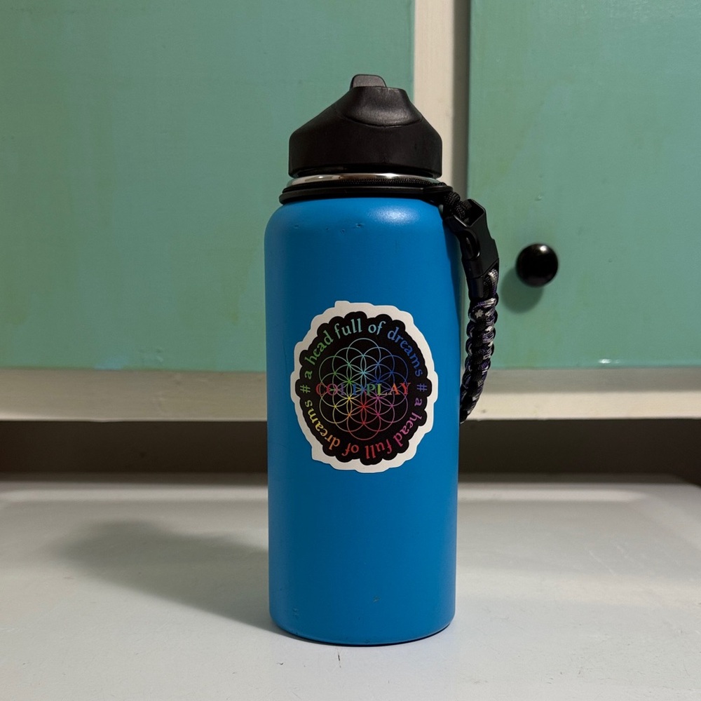Blue Hydro Flask Insulated Water Bottle w/Straw Top and Paracord Handle Coldplay